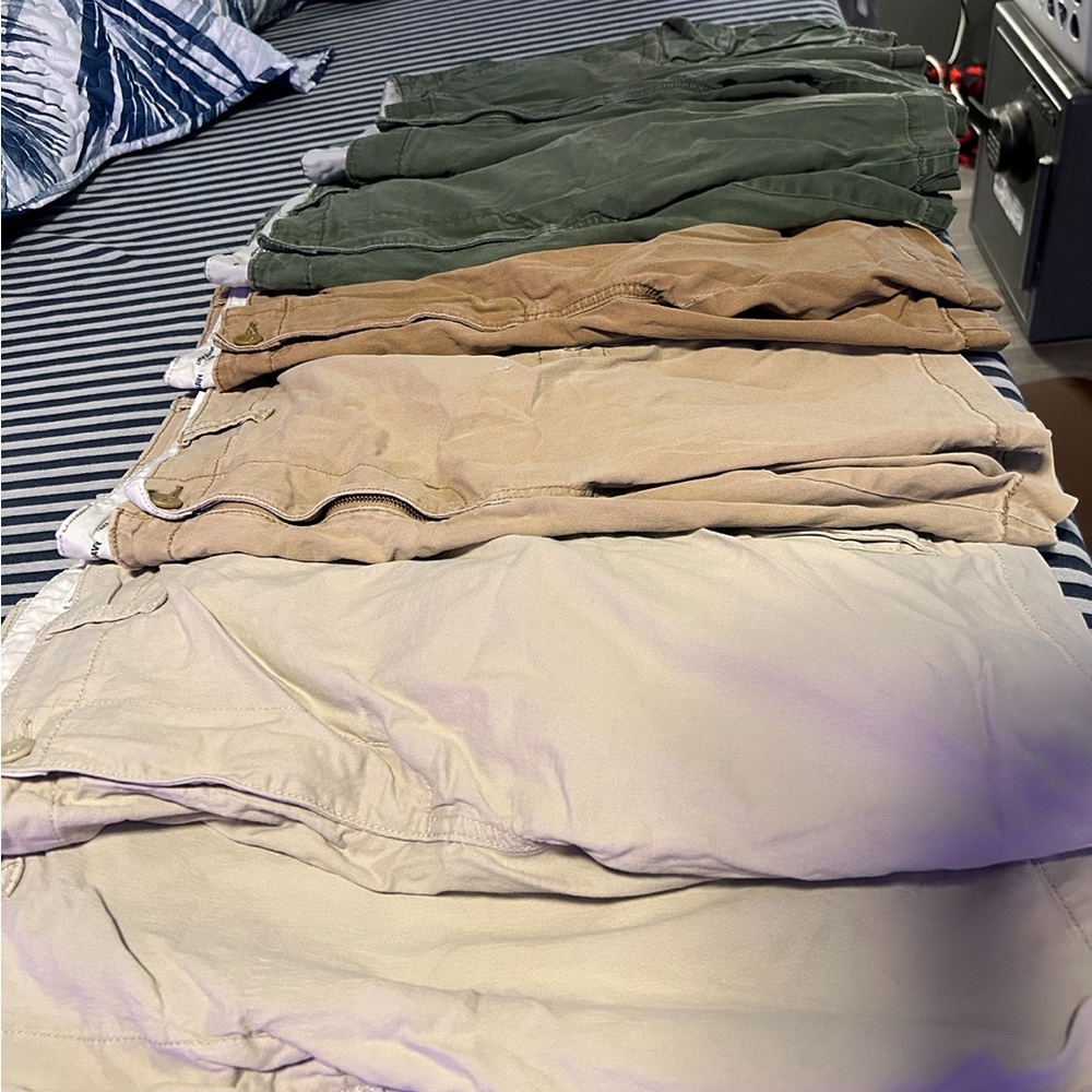 6 pairs  relaxed fit cargo shorts. 6 different colors All size 36